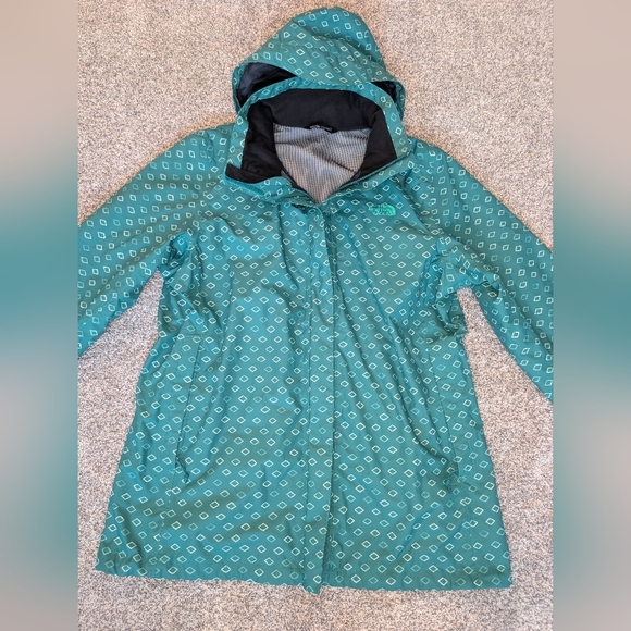 The North Face Jackets & Blazers - The North Face Resolve Rain Jacket Womens XL Diamond Print Green DryVent